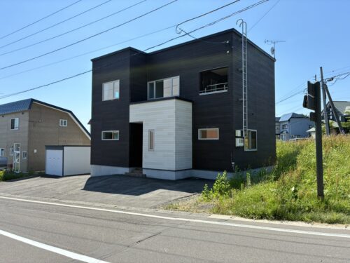 価格変更 有島 4LDK 車庫・物置付 2010年築